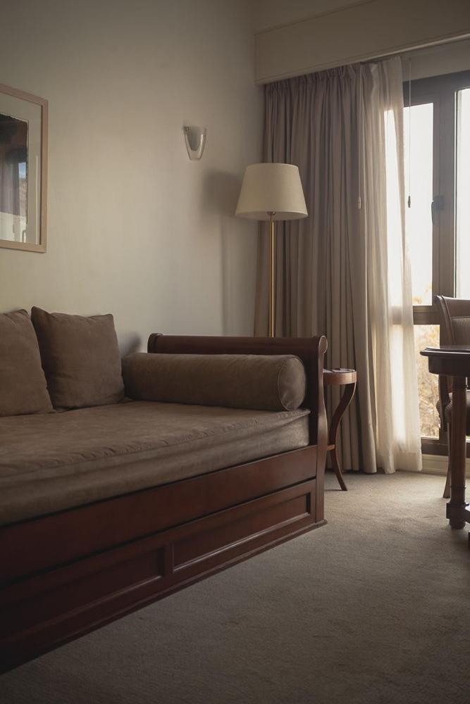 Austral Plaza Hotel コモドーロ・リバダビア 部屋 写真