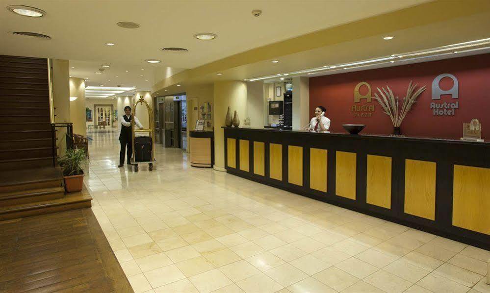 Austral Plaza Hotel コモドーロ・リバダビア エクステリア 写真