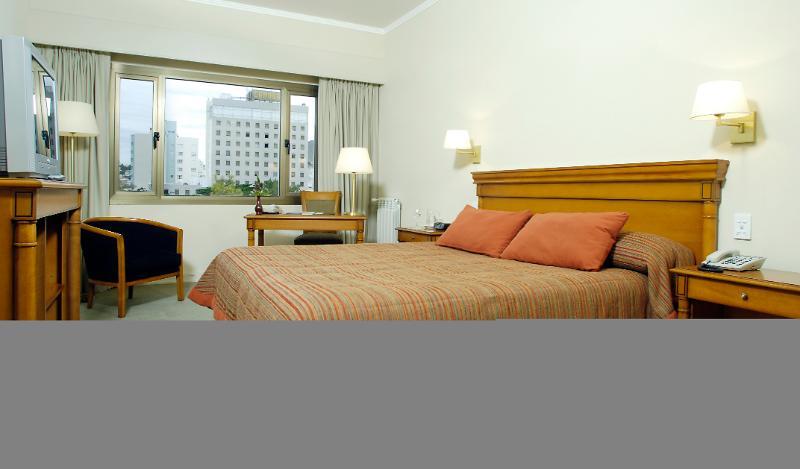 Austral Plaza Hotel コモドーロ・リバダビア エクステリア 写真